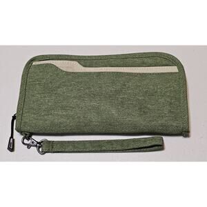 Zoppen Passport Holder Travel Wallet Green Zip around